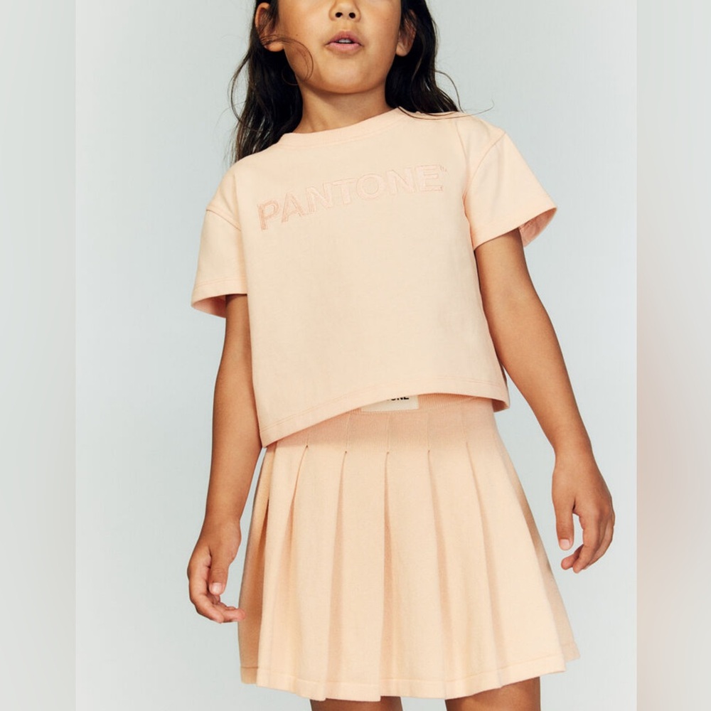 NWNT H &M Pantone Pink T-Shirt and Skirt Set 8/10 134/140cm